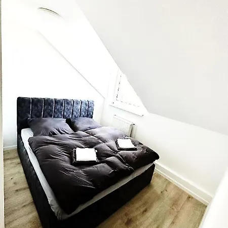 Altbauloft, Frisch Saniert, Mitten In Appartement *